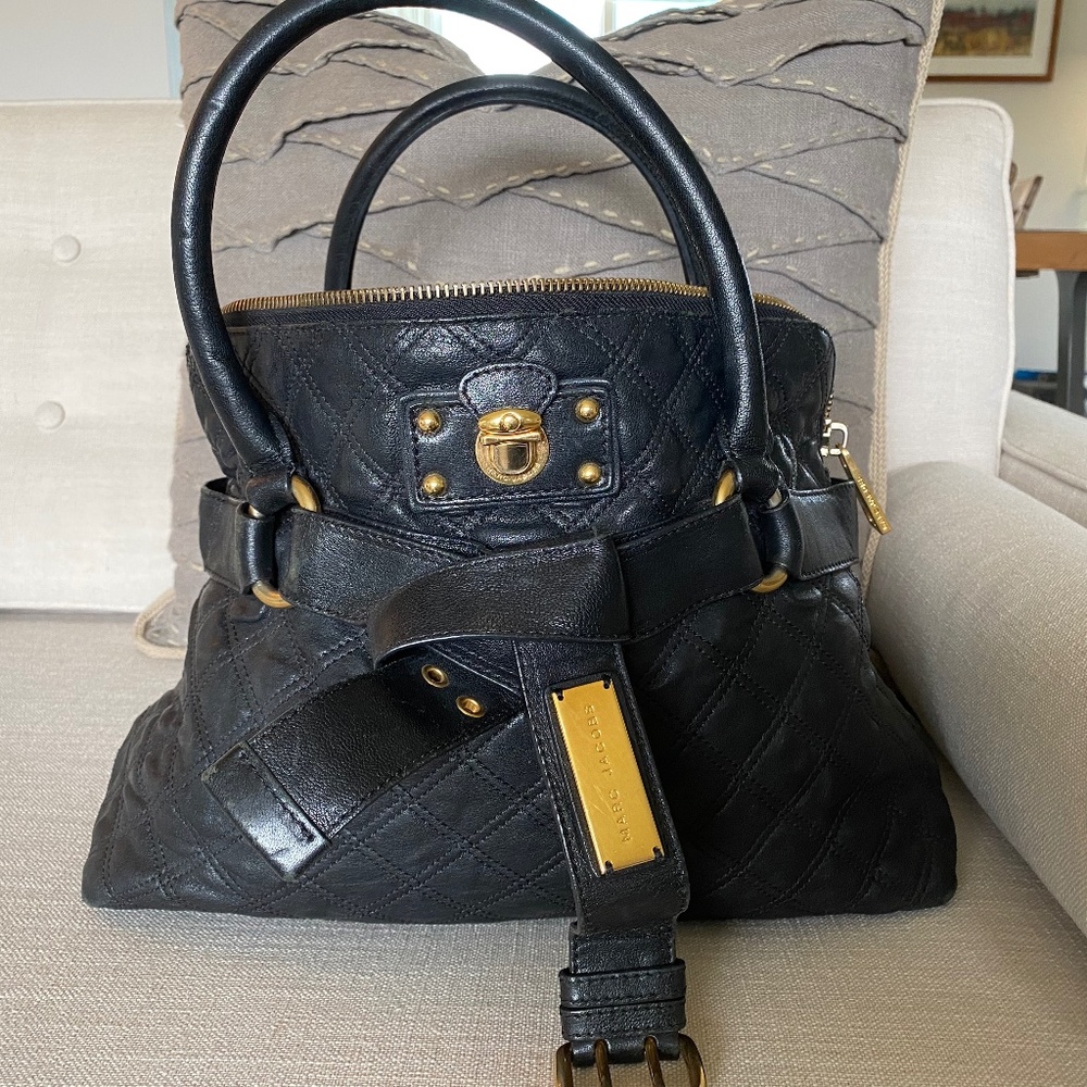 Marc Jacobs black leather handbag